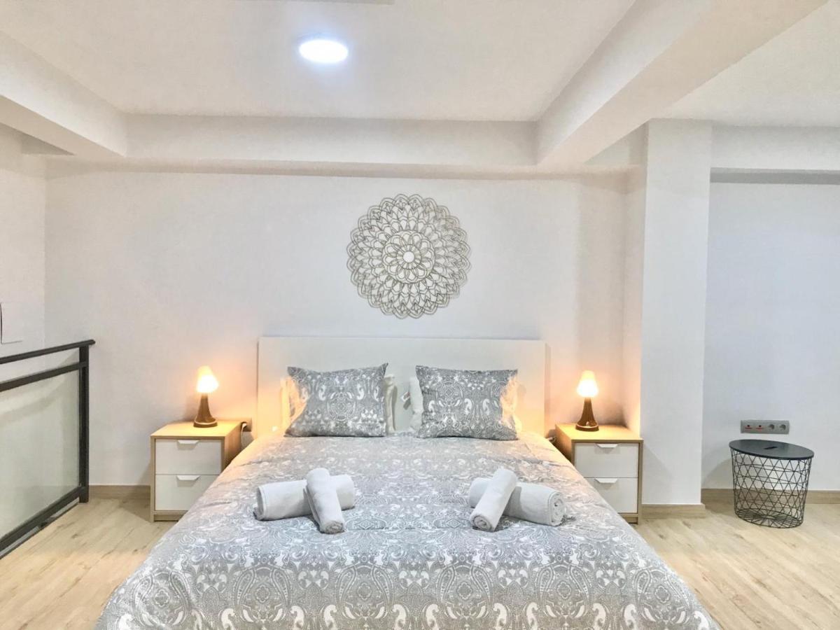 Modern&spacious apartment in Plaza de la Merced Málaga Exterior foto